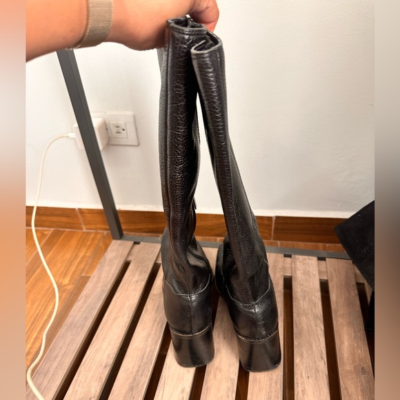 Vince Camuto Black Leather Sangeti Boots Extra Wide Calf - Picture 3 of 8